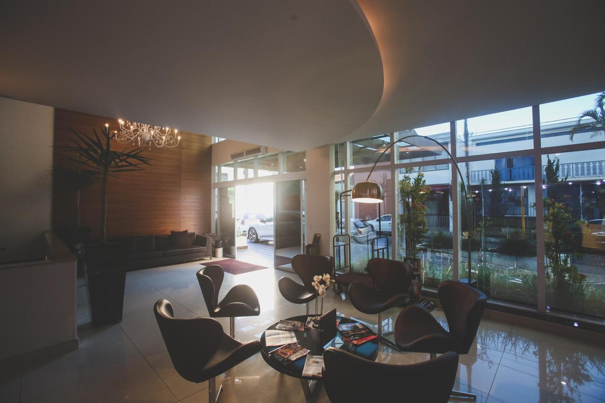 Gontijo Inn Hotel Itajubá Buitenkant foto Lobby