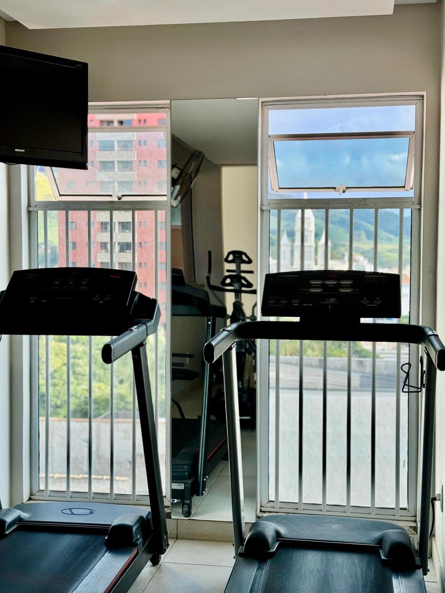 Gontijo Inn Hotel Itajubá Buitenkant foto A treadmill in a home